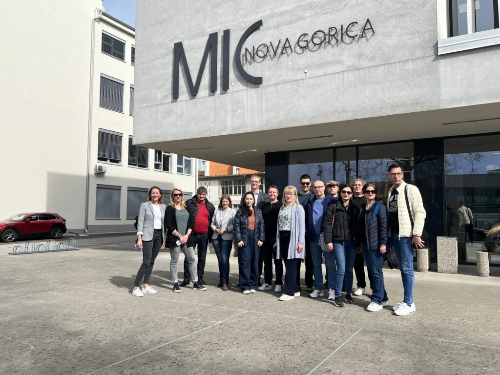Podpis memoranduma o sodelovanju med Šolskim centrom Nova Gorica in šolo Nikola Karev iz Strumice