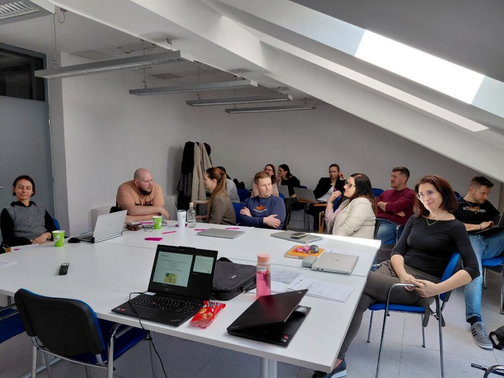 Zaključek usposabljanja mentorjev v podjetju INCOM d.o.o.